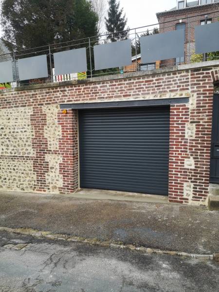 Faire poser une porte de garage sur Rouen 76